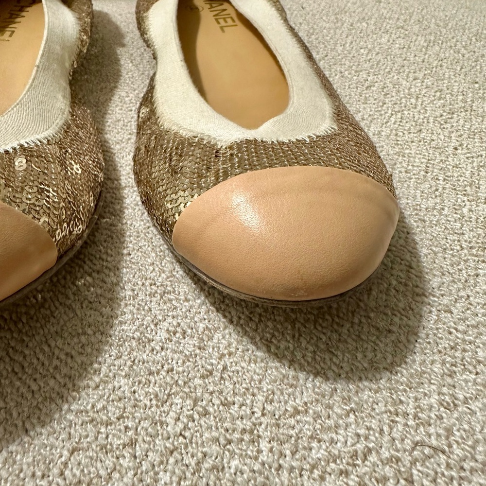 CHANEL Gold Sequin Flats- Authenticated - Picture 7 of 12